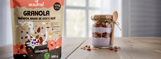 Parfait de Granola de Amêndoa, Bagas de Goji e Açaí Meal4You